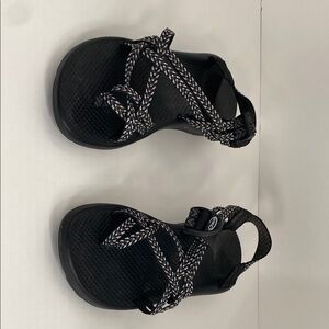 Women’s Chaco ZX/2 Black and White Sandals Size 9